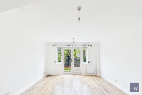 3 bedroom house to rent, Fawcett Close, London, SW16