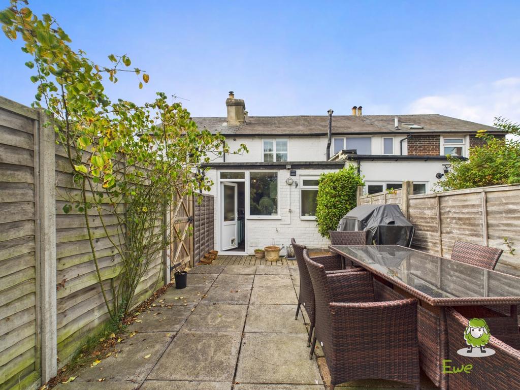 Ewe Move Estate Agents Basingstoke - Upper Sherbour