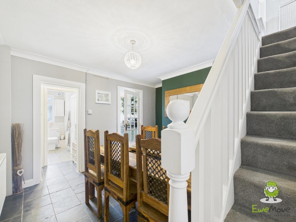 Ewe Move Estate Agents Basingstoke - Upper Sherbour