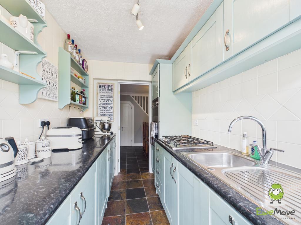 Ewe Move Estate Agents Basingstoke - Upper Sherbour