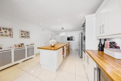 undefined, Hazelwood, Loughton, IG10