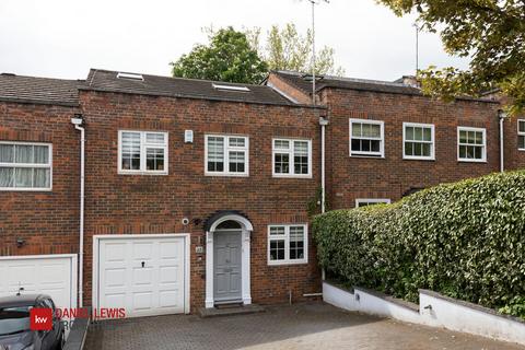 undefined, Hazelwood, Loughton, IG10
