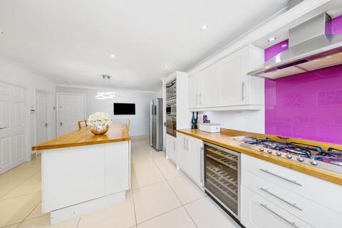 undefined, Hazelwood, Loughton, IG10