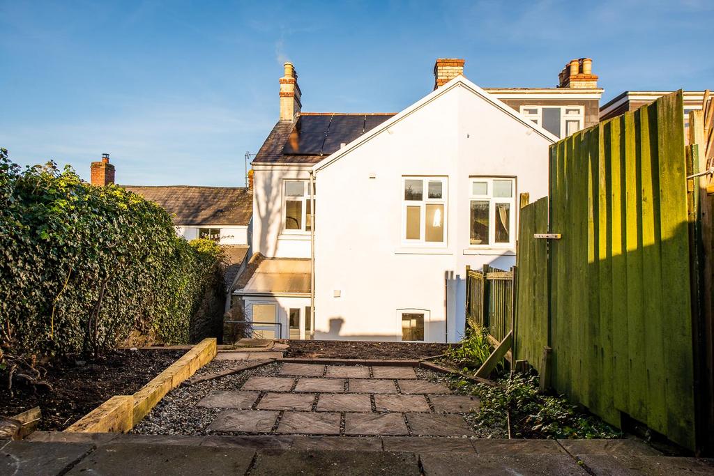 Image 18 - Back Garden.jpg