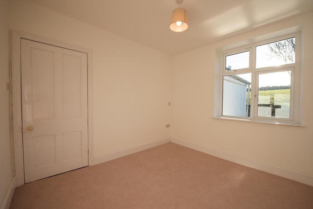 Image 9 - Bedroom 2.jpg