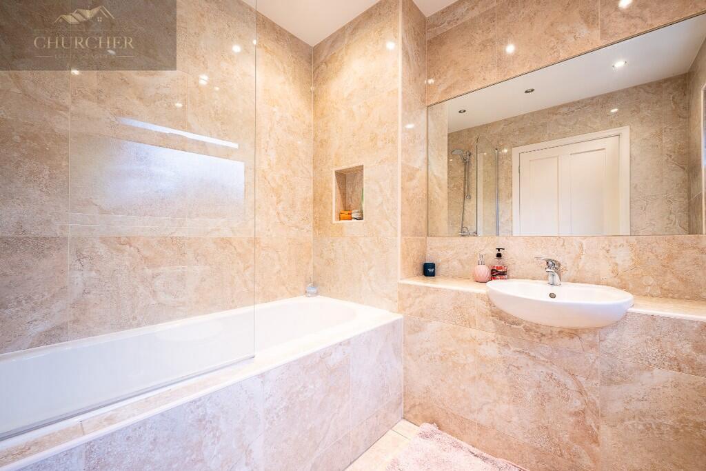 238523 155 kewroad img 09 0000