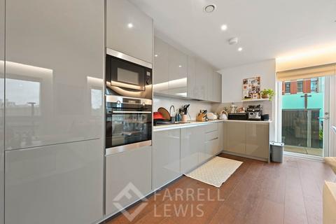 2 bedroom apartment to rent, Lanchester Way, London SW11