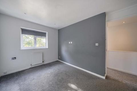 undefined, Hawley Lane, Farnborough, Hampshire, GU14