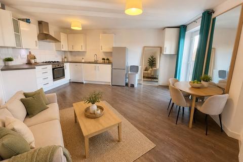 2 bedroom flat for sale, Fonda Meadows, Oxley Park, MK4