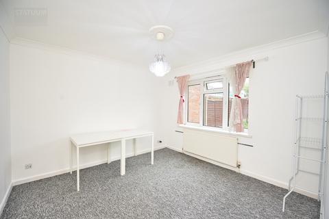 undefined, Waterfall Road, Southgate, London, N14