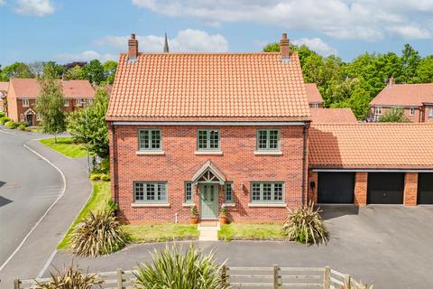 34 Becketts Field, Southwell, NG25 0RY