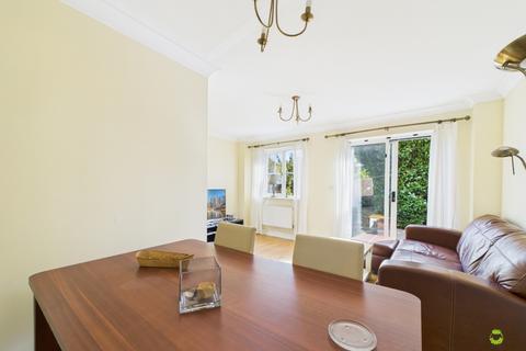 undefined, Dickens Close, Erith, DA8