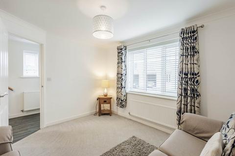 undefined, Cae'r Delyn, Blackwood NP12