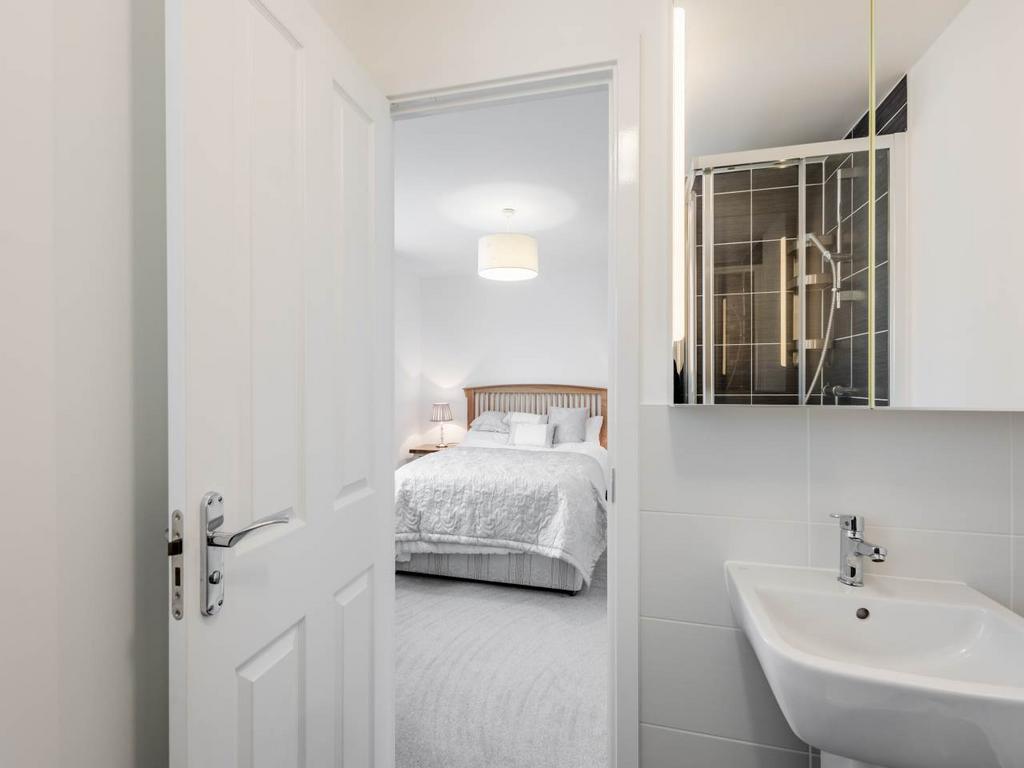 En suite 2