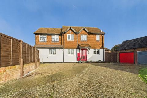 5 bedroom detached house for sale, Lennox Close, Calcot, Reading, RG31