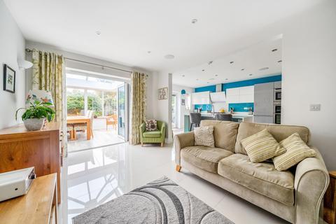 undefined, Farleigh Road, New Haw, KT15