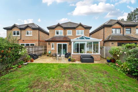 undefined, Farleigh Road, New Haw, KT15