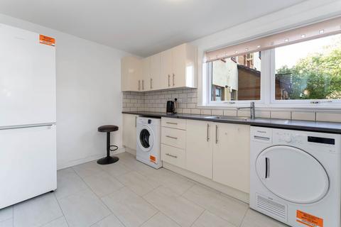 undefined, 8/1 Great Carleton Place, Niddrie, Edinburgh, EH16 4TX