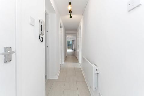 undefined, 8/1 Great Carleton Place, Niddrie, Edinburgh, EH16 4TX