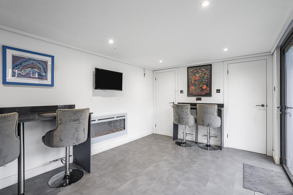 Garden room