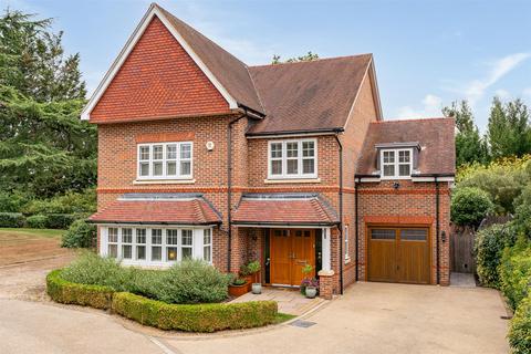 undefined, Reeves Court, Welwyn