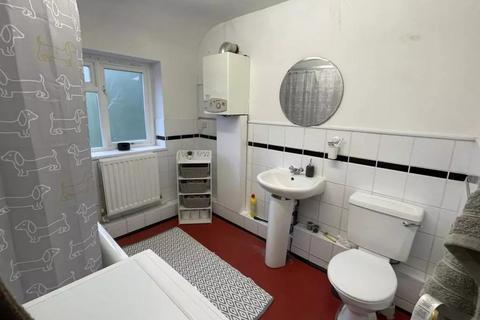 undefined, Beverley Gardens, Wembley, HA9