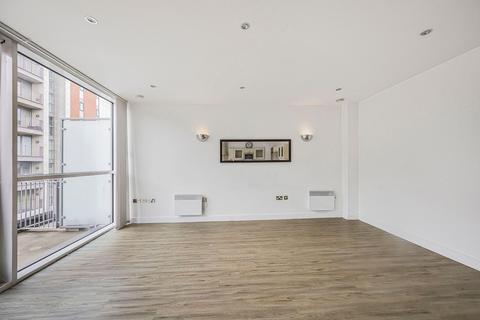 2 bedroom flat to rent, Western Gateway, Marmara Apartments, E16