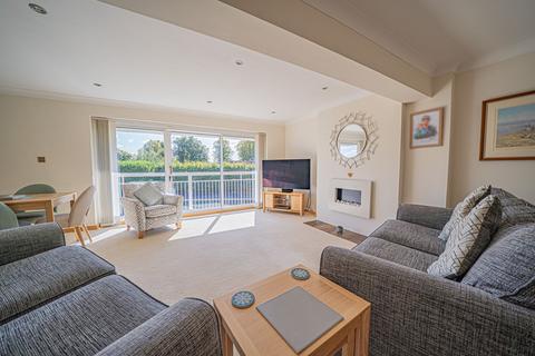 2 bedroom apartment for sale, Hampton Lane, Woodlawn Hampton Lane, B91