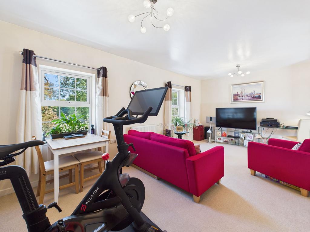 Sitting/Dining Room