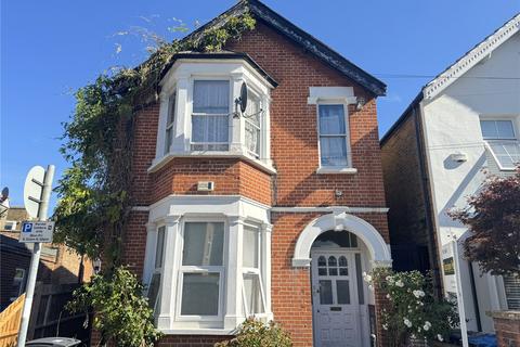 Flat 1, 1 Chesham Road, Kingston Upon Thames, KT1 3AG