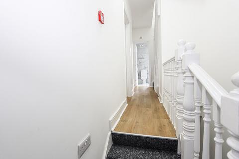 undefined, Orchard Avenue, Southall, UB1