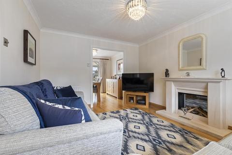 36 Blacksmiths Fold, Almondbury, Huddersfield, HD5 8XH
