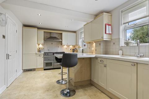 36 Blacksmiths Fold, Almondbury, Huddersfield, HD5 8XH