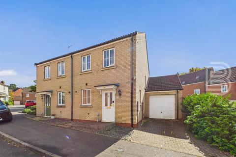 2 bedroom semi-detached house for sale, Berrybanks, Rugby CV22