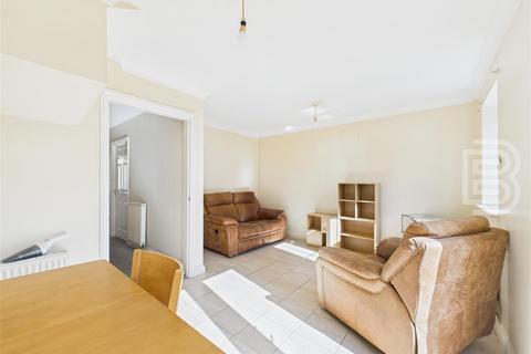 2 bedroom semi-detached house for sale, Berrybanks, Rugby CV22