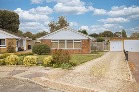 3 bedroom bungalow for sale, Rhodes Gardens, Broadstairs, Kent, CT10