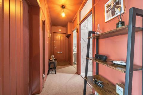 2 bedroom flat for sale, Chinbrook Road, Grove Park, London, SE12