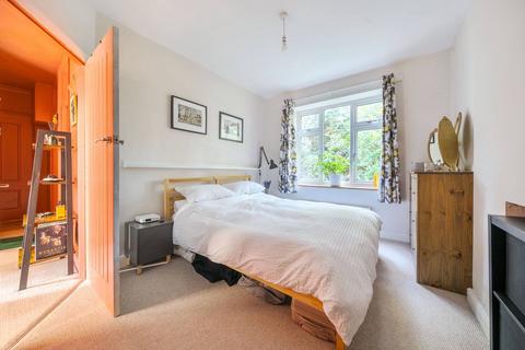 2 bedroom flat for sale, Chinbrook Road, Grove Park, London, SE12