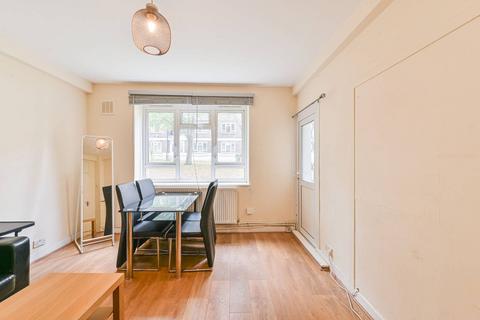 4 bedroom flat to rent, Greenleaf Close, Tulse Hill, London, SW2