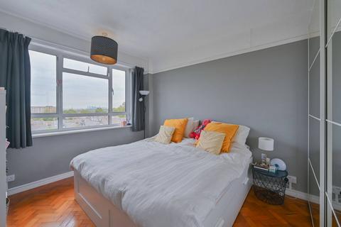 1 bedroom flat to rent, Christchurch Road, Brixton Hill, London, SW2