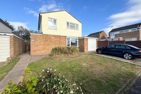 3 bedroom detached house to rent, Dorchester Close, Wigston