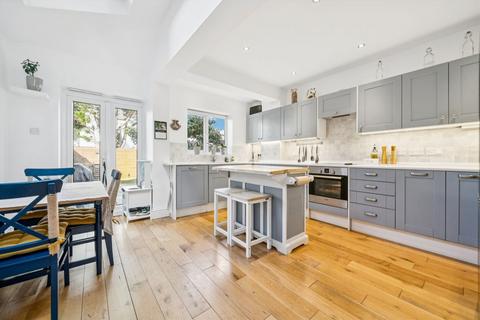 4 bedroom end of terrace house for sale, Milton Road, London SW19