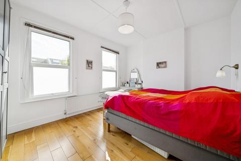 4 bedroom end of terrace house for sale, Milton Road, London SW19