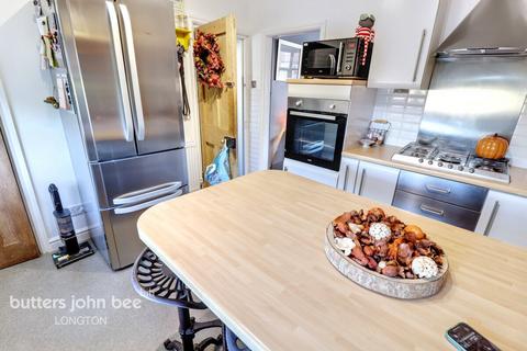 2 bedroom semi-detached house for sale, Lennox Road, Stoke-On-Trent