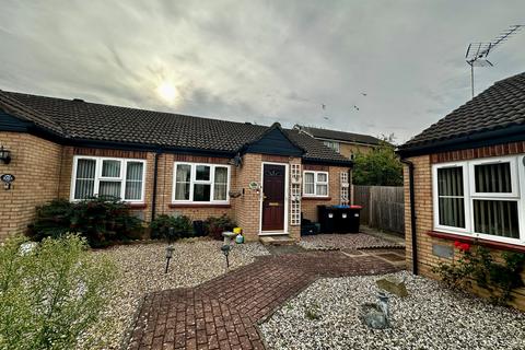2 bedroom terraced bungalow for sale, Germander Place, Conniburrow, MK14