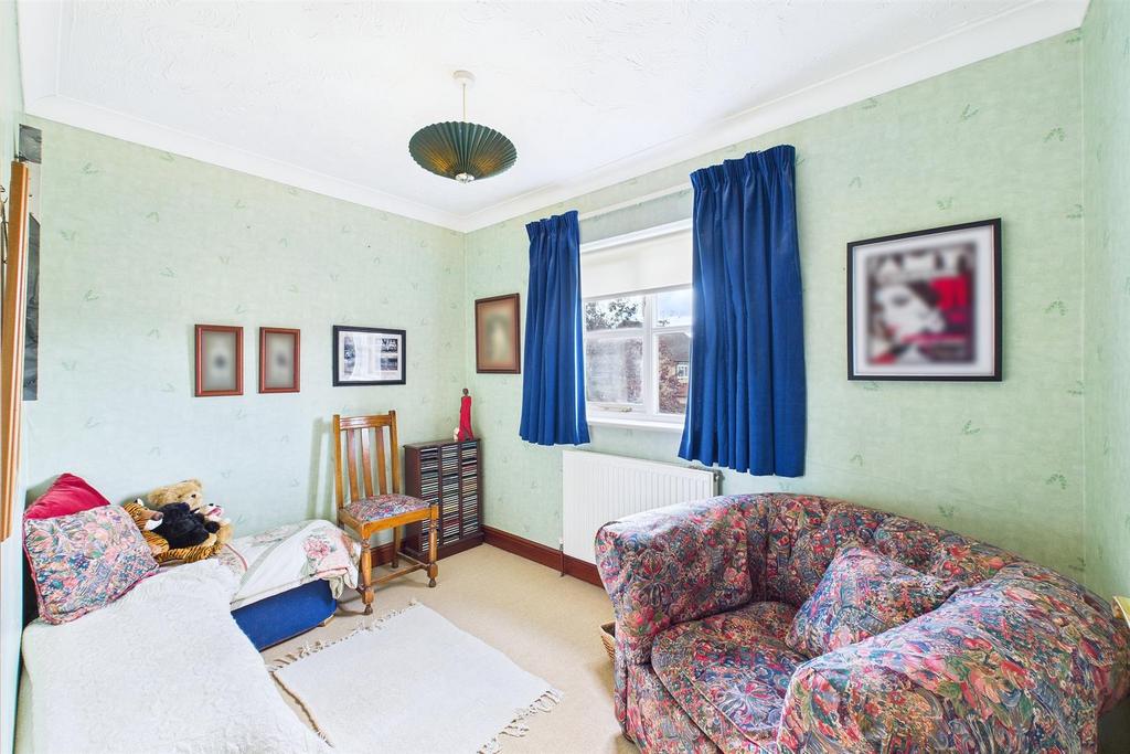 Bedroom 4.jpg