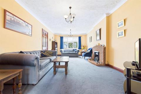 4 bedroom detached house for sale, Brailsford Close, Dereham