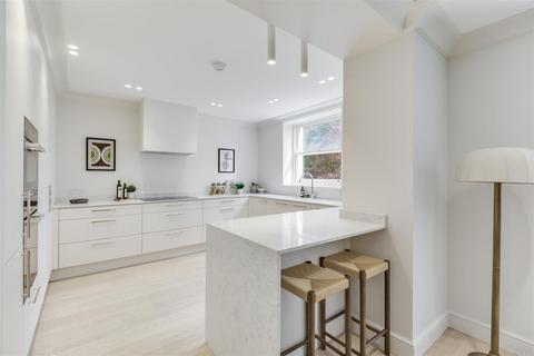 3 bedroom flat for sale, Belsize Grove, Belsize Park, NW3
