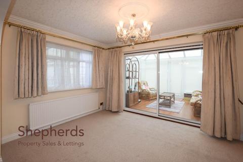 undefined, Winton Drive, Cheshunt EN8