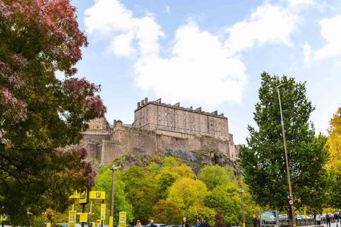 5 bedroom flat to rent, 3213L Castle Terrace, Edinburgh, EH1 2DP
